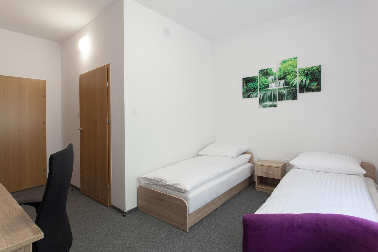 Dom Studenta Nr 1 Ans W Koninie Hostel Konin  Kültér fotó