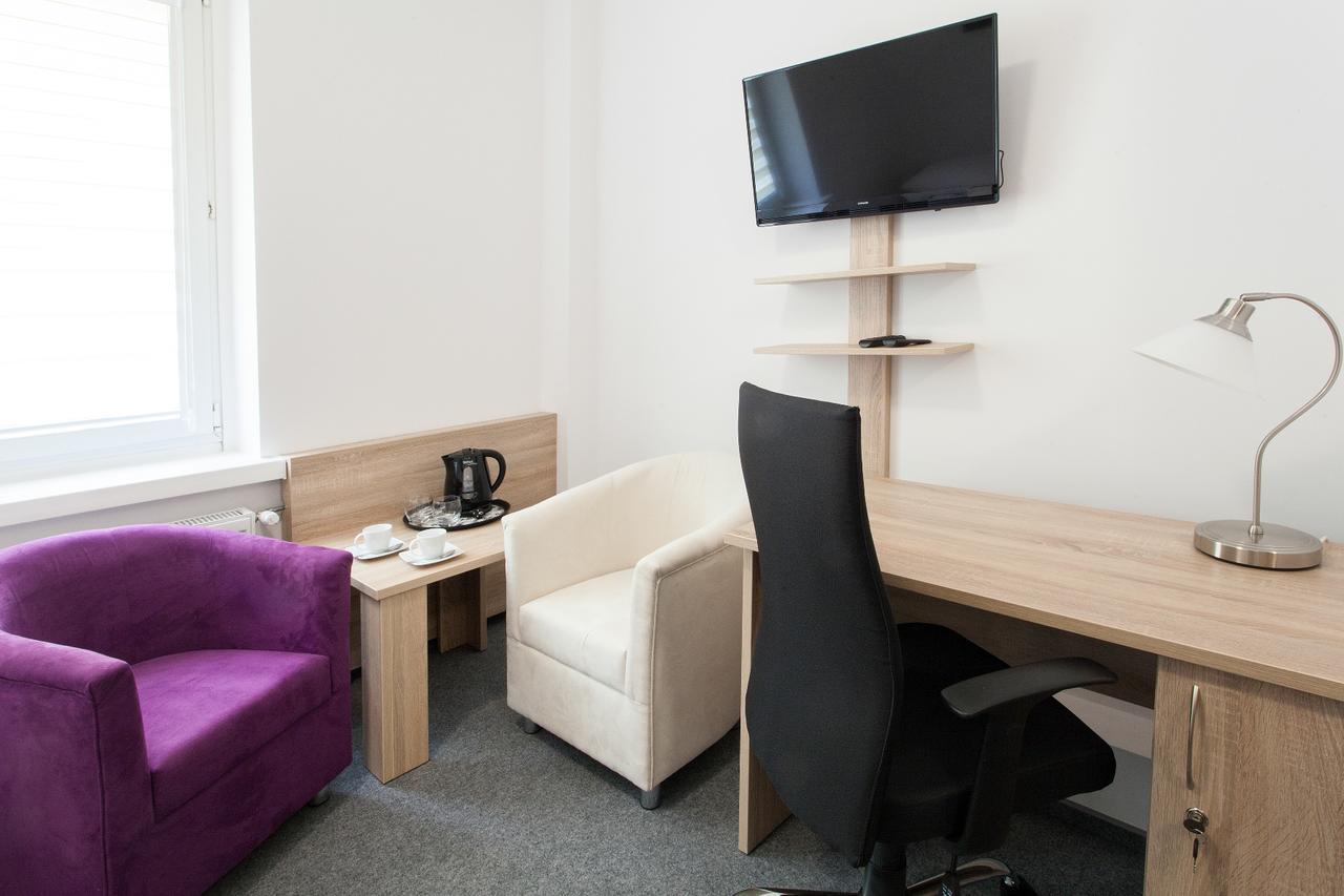 Dom Studenta Nr 1 Ans W Koninie Hostel Konin  Kültér fotó